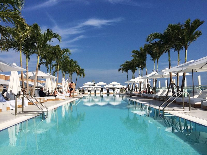 Summer Vacation Destinations: The 10 Best Hotel Pools in the U.S.