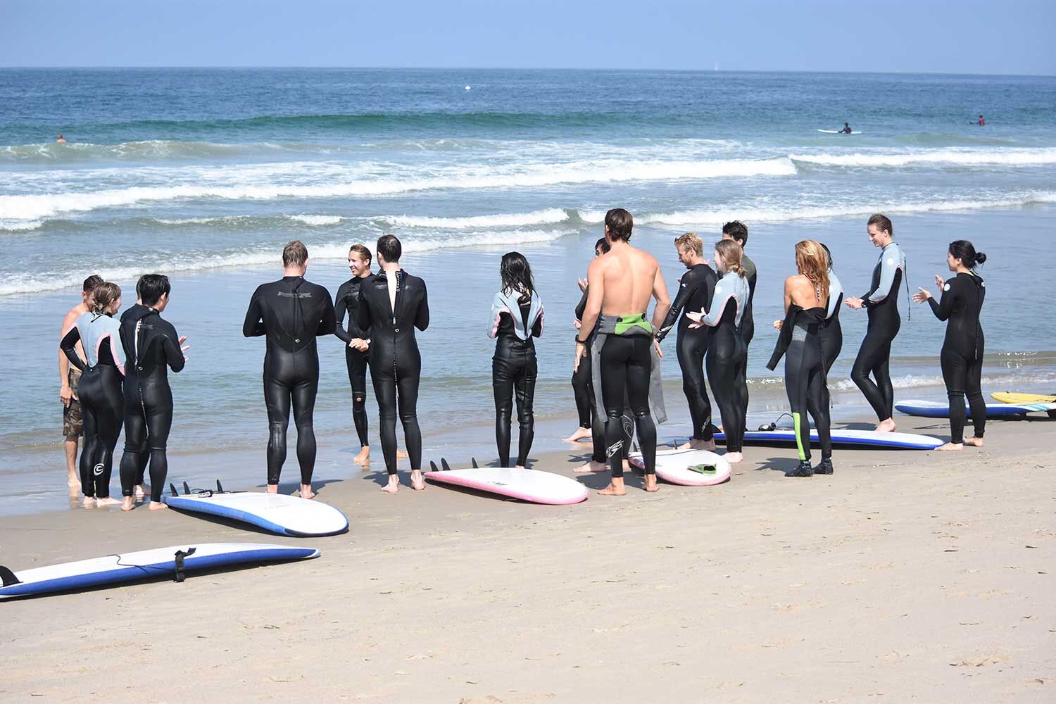 7 Tips from the Experts on Learning to Surf in LA
