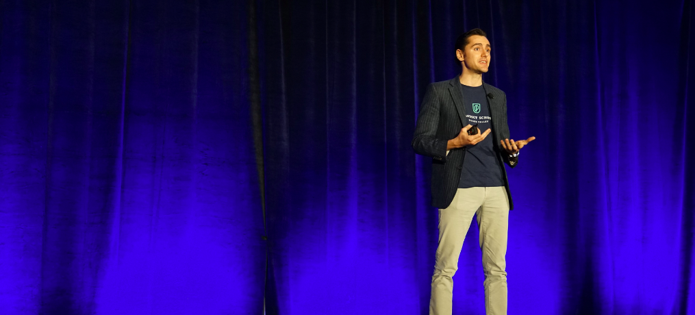 How to Write a Speaker Bio That Will Attract Attendees